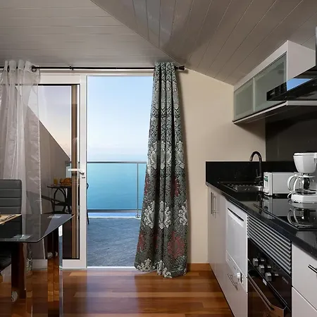 Apartment Martinho View *